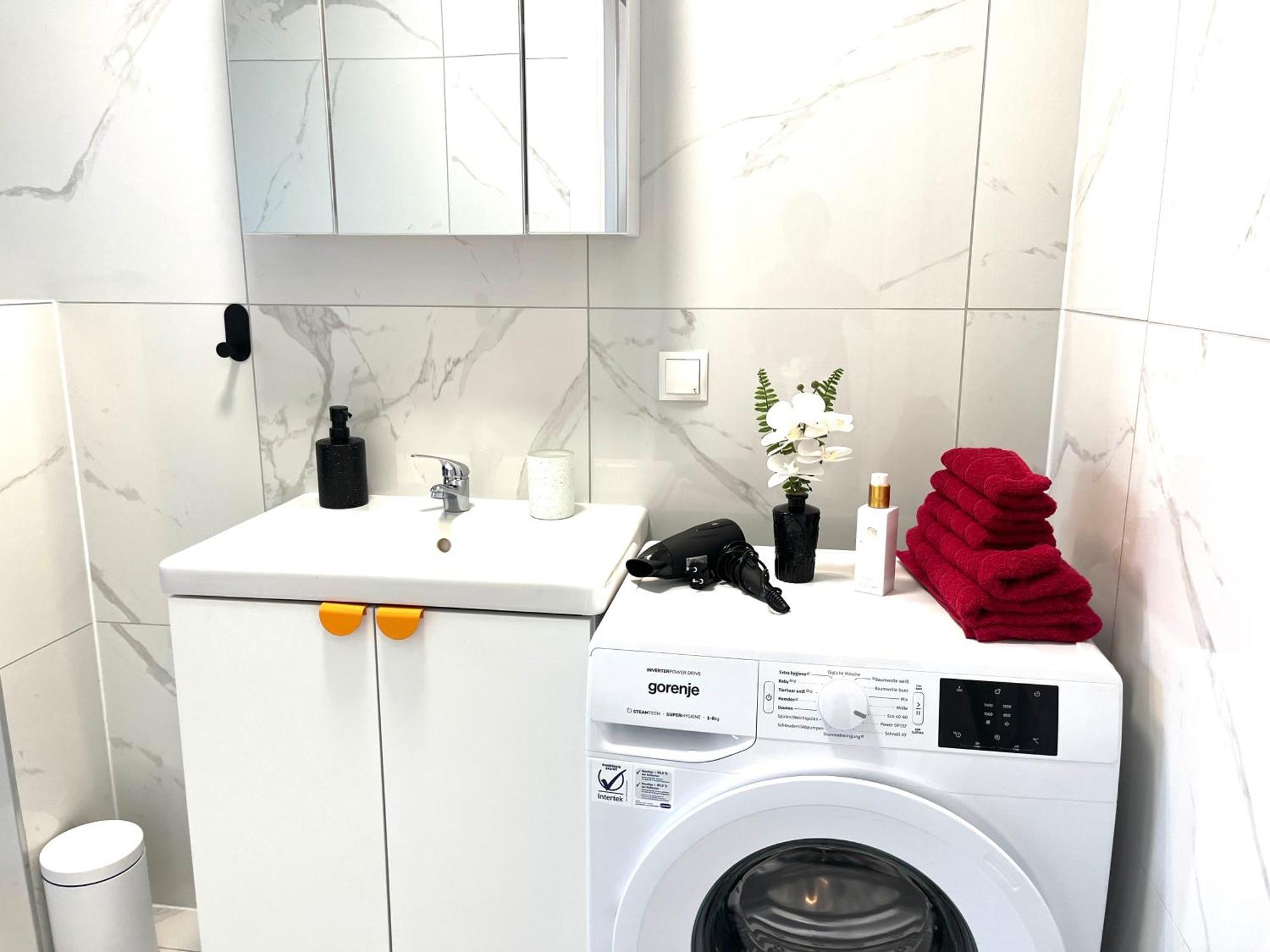 Weisses Haus Apartment Gerasdorf bei Wien Luaran gambar