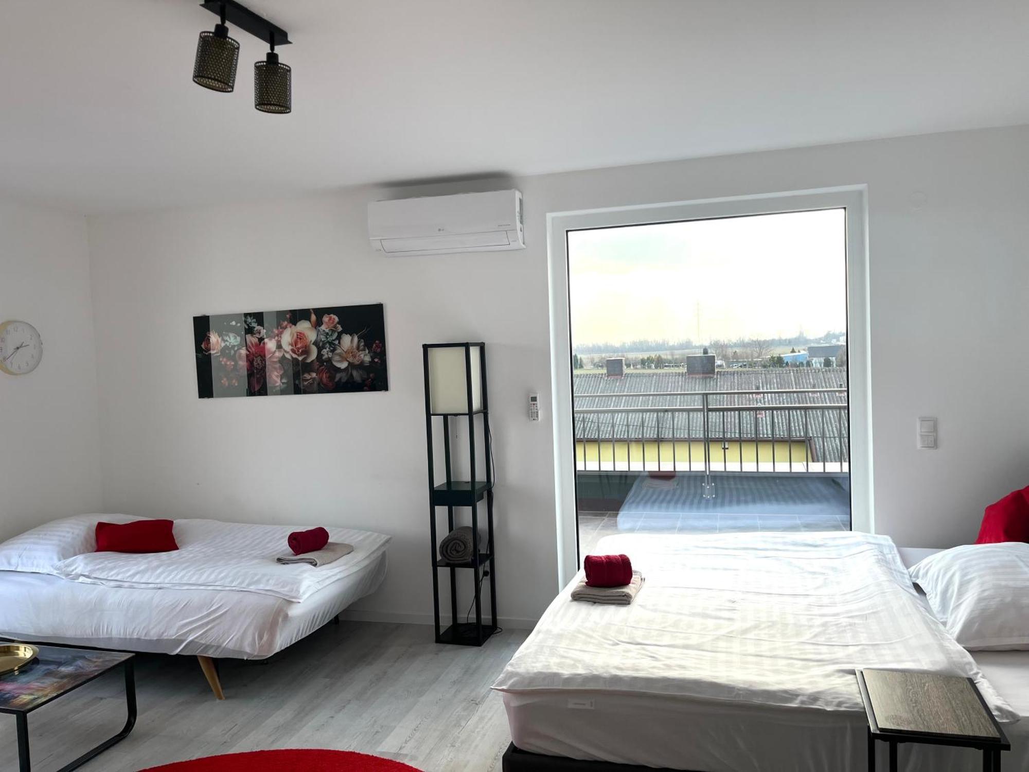 Weisses Haus Apartment Gerasdorf bei Wien Luaran gambar